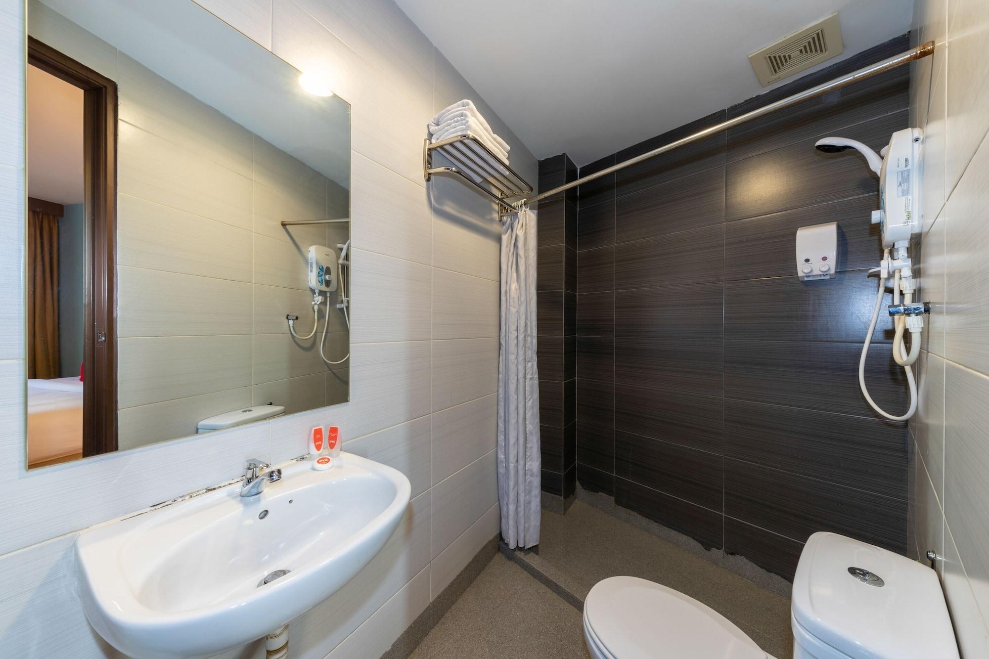 OYO 430 Oak Valley Boutique Hotel Johor Bahru Extérieur photo